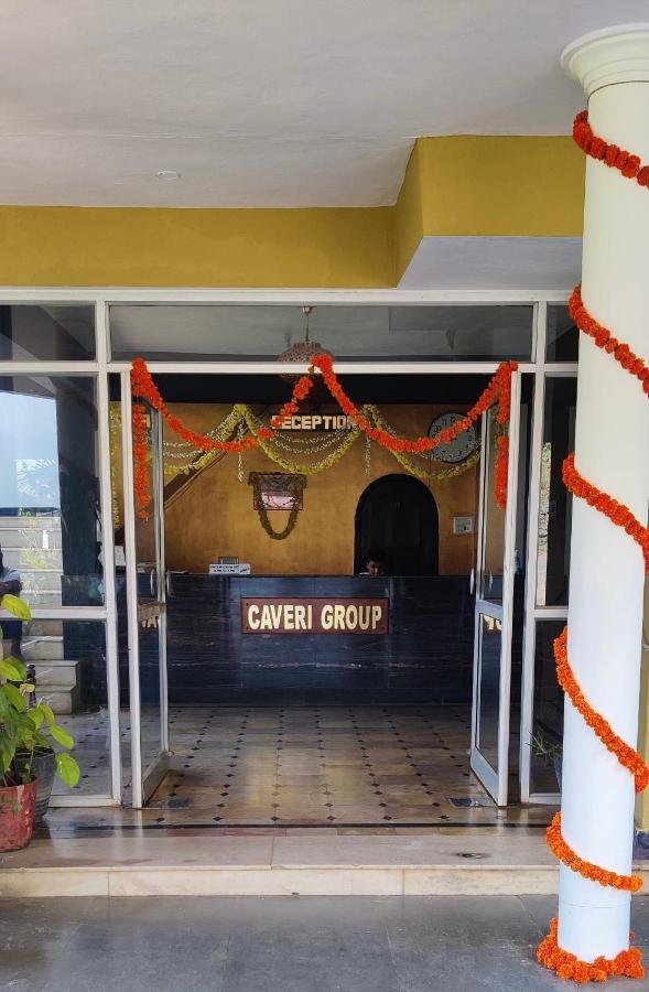 Hotel Caveri Comfort Inn Madikeri Dış mekan fotoğraf
