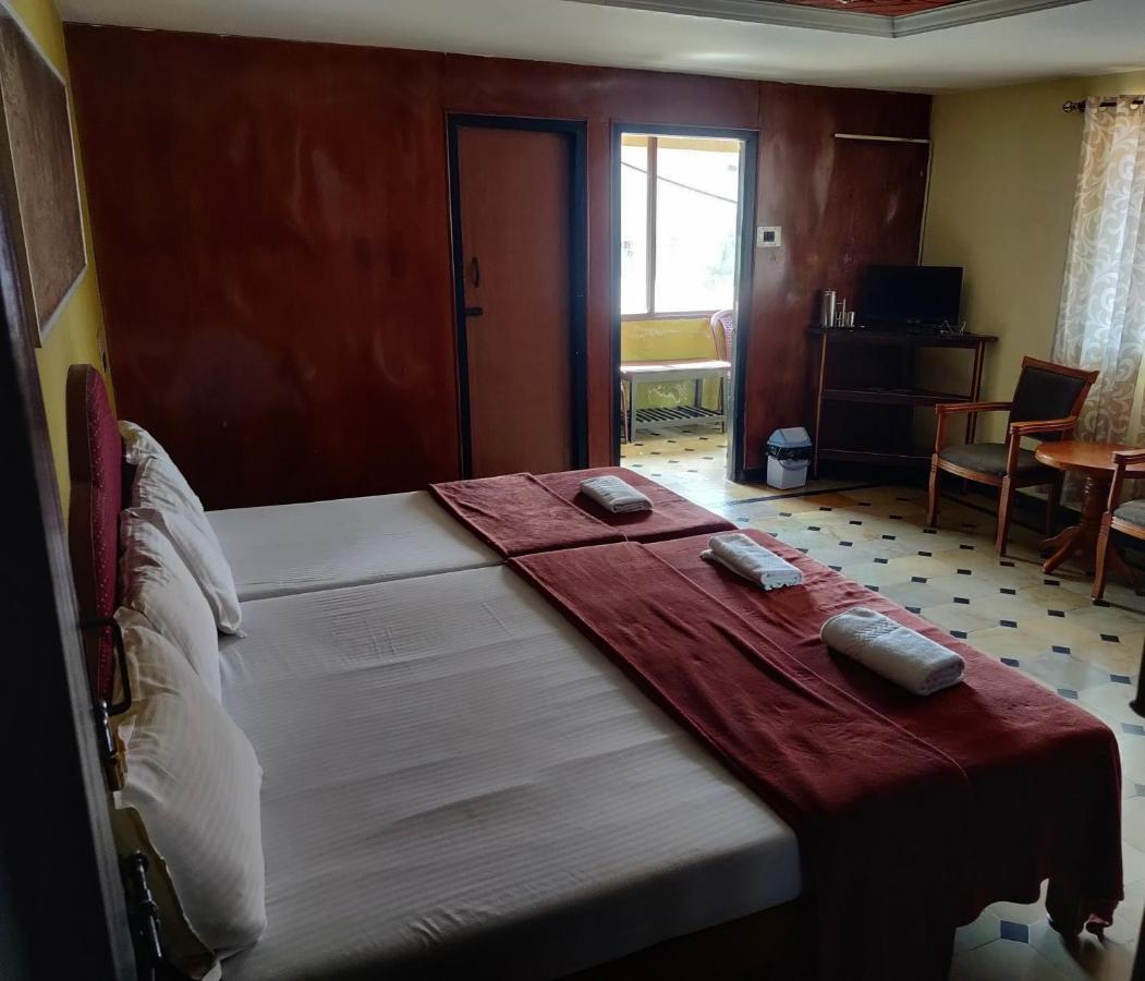 Hotel Caveri Comfort Inn Madikeri Dış mekan fotoğraf