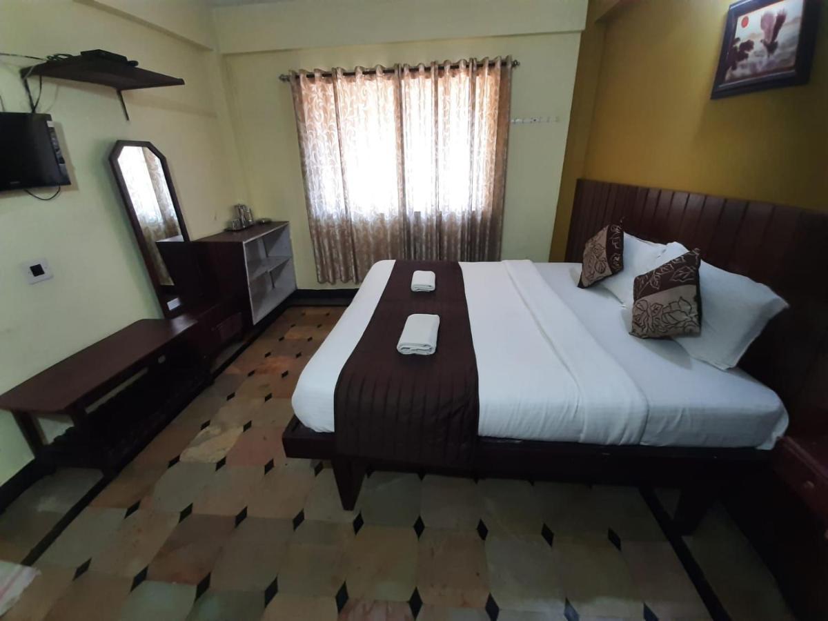 Hotel Caveri Comfort Inn Madikeri Dış mekan fotoğraf