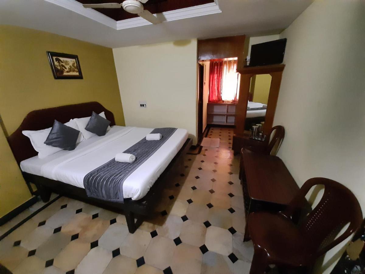 Hotel Caveri Comfort Inn Madikeri Dış mekan fotoğraf